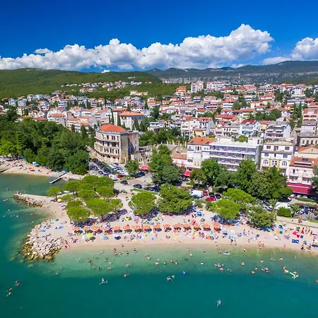 Apartman Relax Derossi 2 *